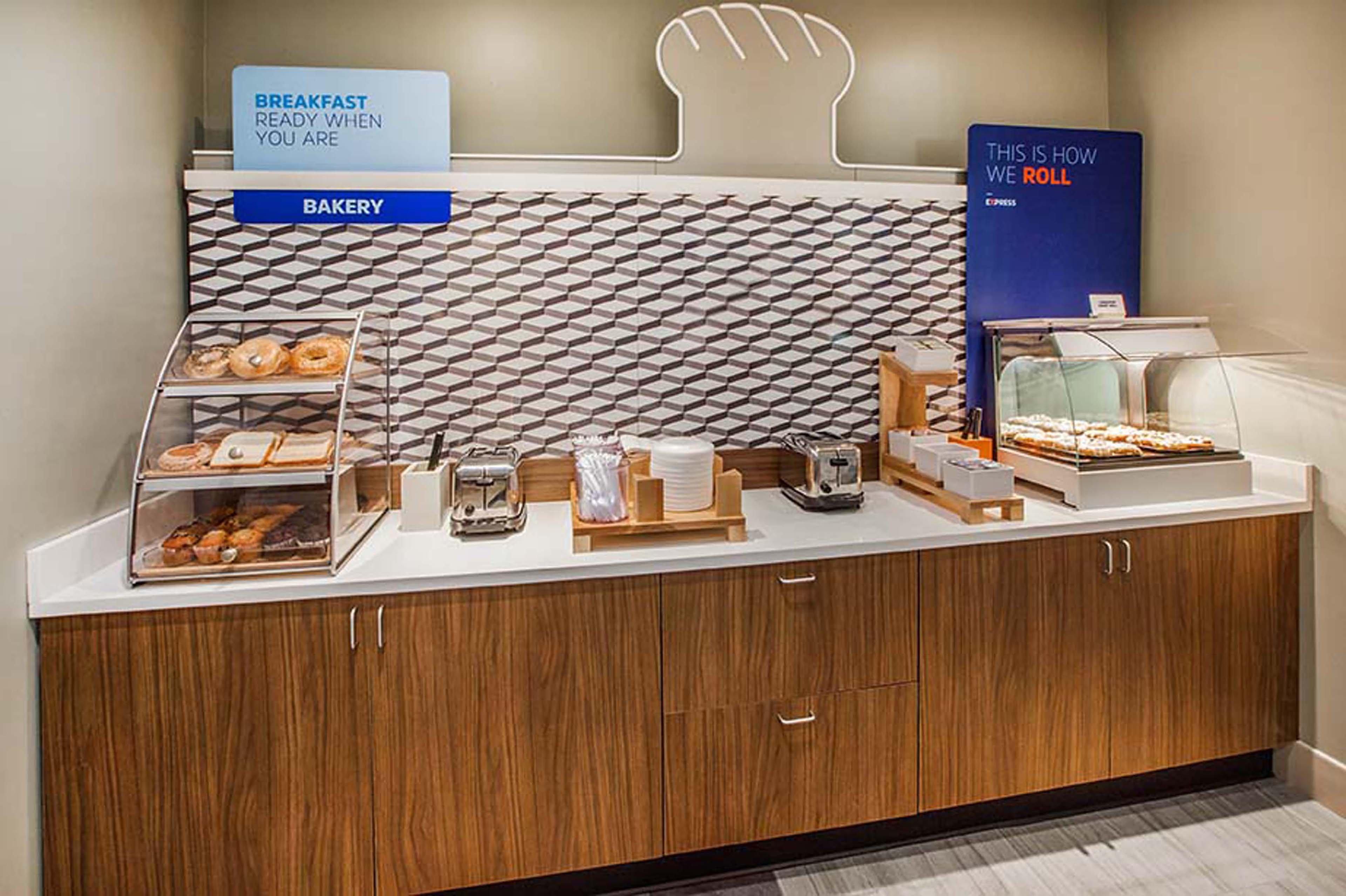 Holiday Inn Express & Suites Butler By Ihg Ngoại thất bức ảnh